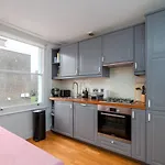 Guestready - Family-Friendly Flat In Battersea